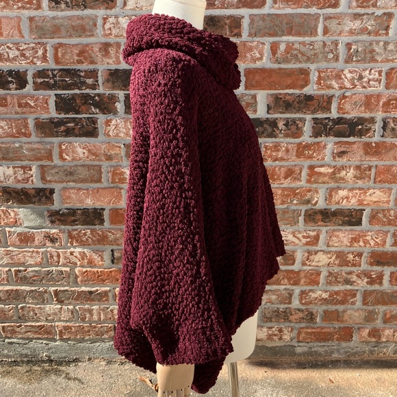 Romeo & Juliet Couture burgundy maroon sweater / XL / Excellent condition - Picture 7 of 17